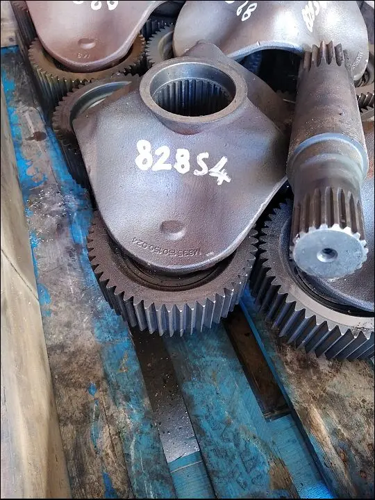 Pièce REDUCTEUR PONT AR pour FENDT 828 S4