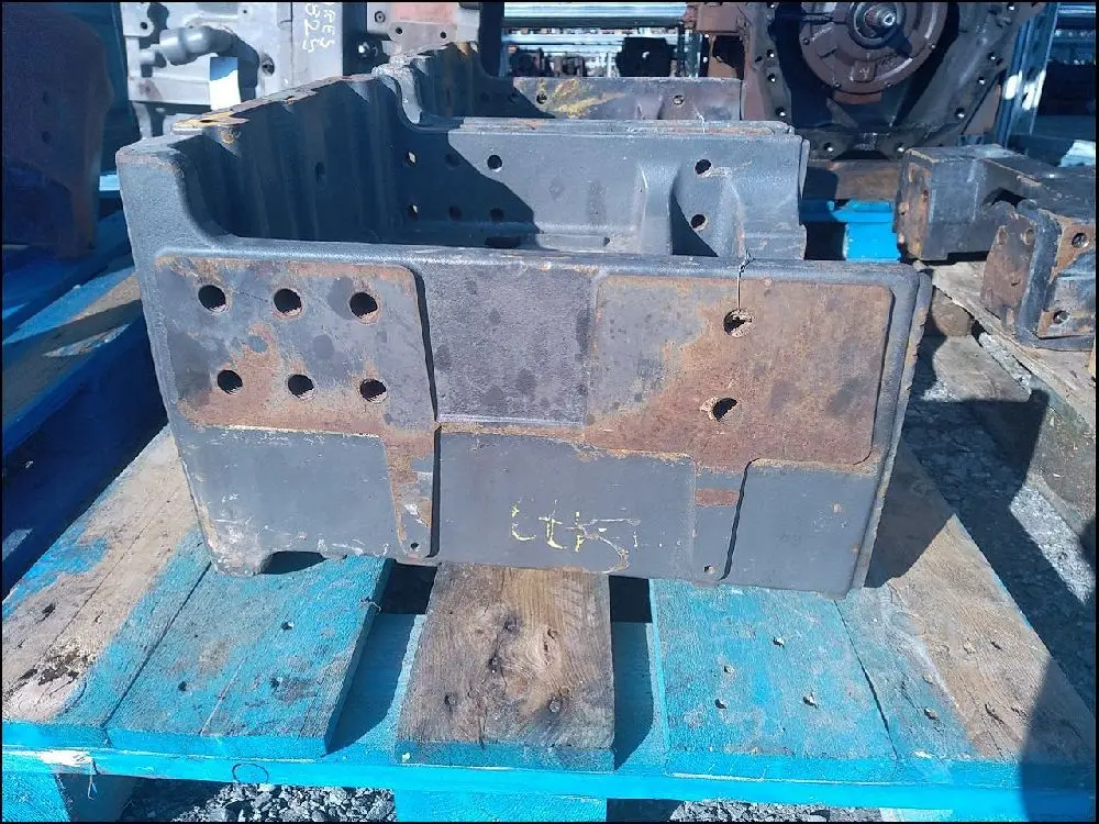 Pièce BERCEAU-BALANCIER PONT AV 4 RM pour VALTRA T173