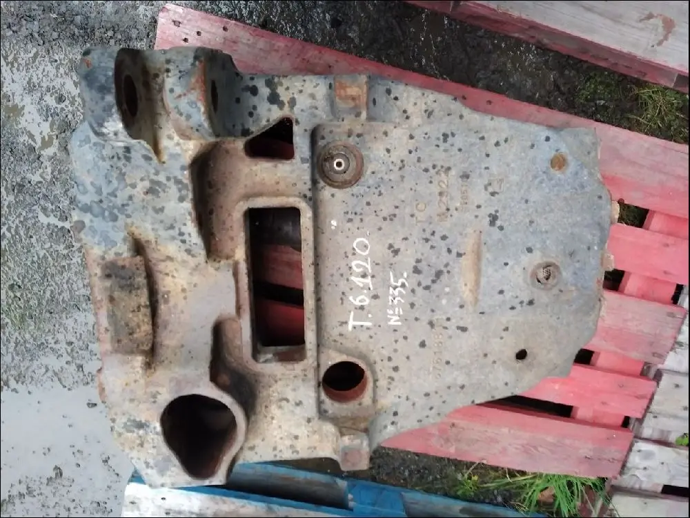 Pièce BERCEAU-BALANCIER PONT AV 4 RM pour NEW HOLLAND T6.120