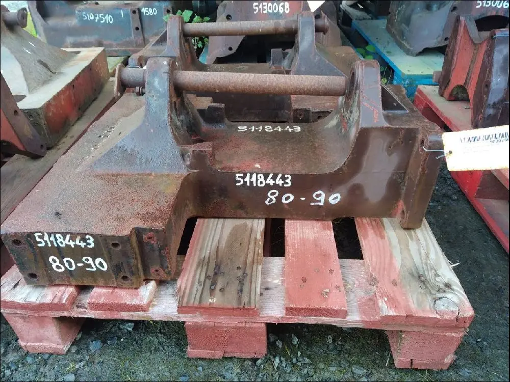 Pièce BERCEAU-BALANCIER PONT AV 2RM pour FIAT 80-90