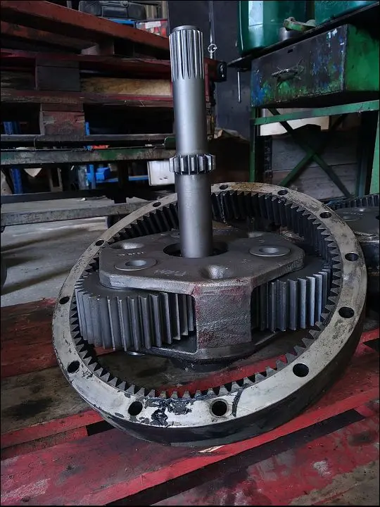 Pièce REDUCTEUR PONT AR pour NEW HOLLAND T7.210