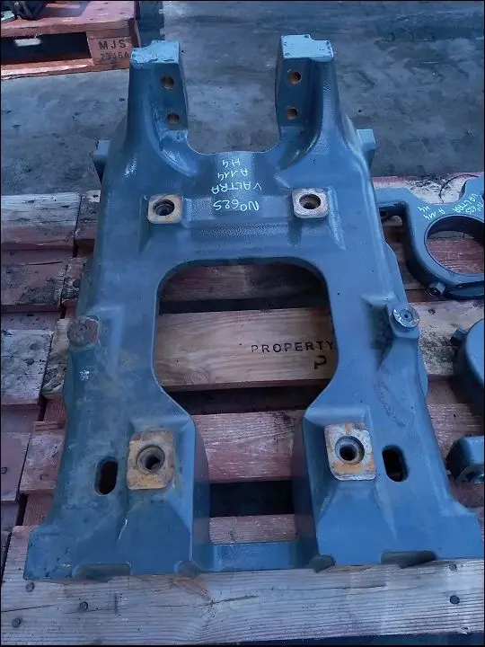 Pièce BERCEAU-BALANCIER PONT AV 4 RM pour VALTRA A114BS2H-4