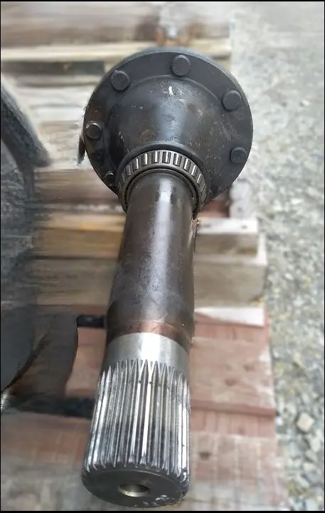Pièce ARBRE DE ROUE PONT AR DROIT pour MASSEY FERGUSON 7620 DYNA 6