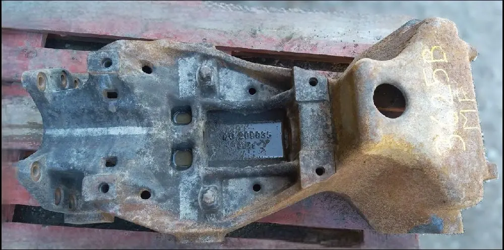 Pièce BERCEAU-BALANCIER PONT AV 4 RM pour MASSEY FERGUSON 3625V