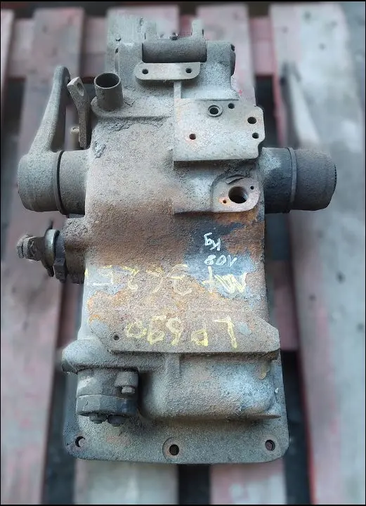 Pièce CARTER DE RELEVAGE pour MASSEY FERGUSON 3625V