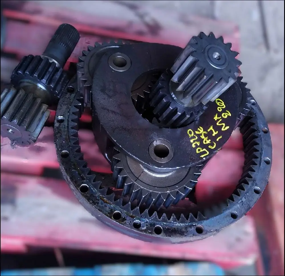 Pièce REDUCTEUR PONT AR pour CASE IH MX220