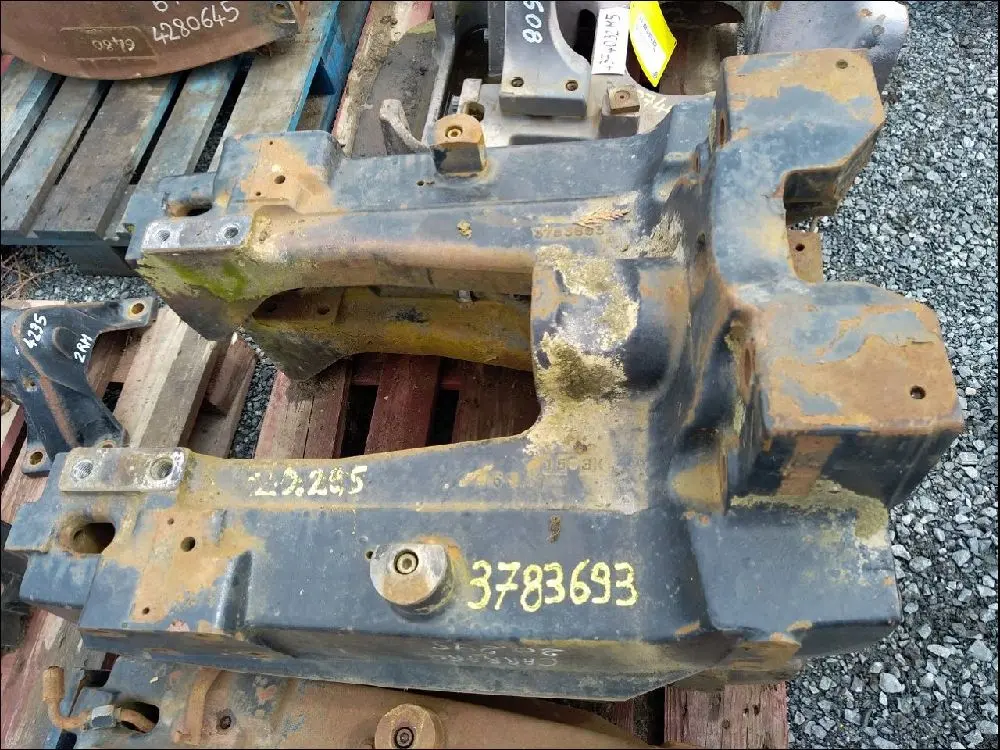 Pièce BERCEAU-BALANCIER PONT AV 4 RM pour MASSEY FERGUSON 6270