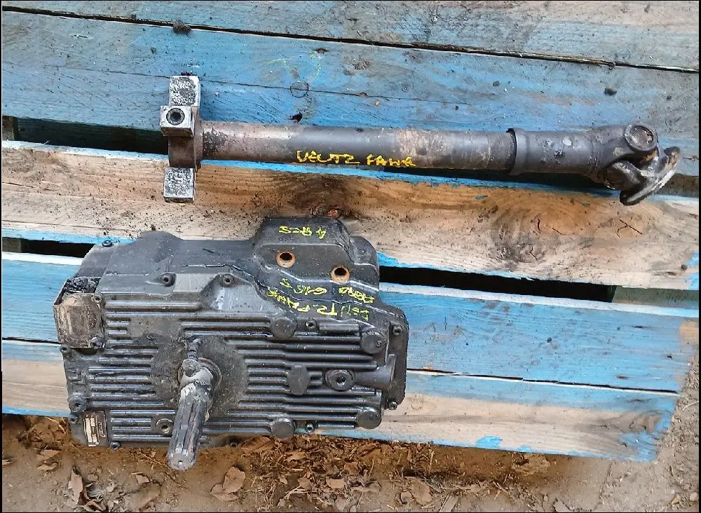 Pièce PRISE DE FORCE AVANT pour DEUTZ-FAHR AGROTRON 6165.4RCS