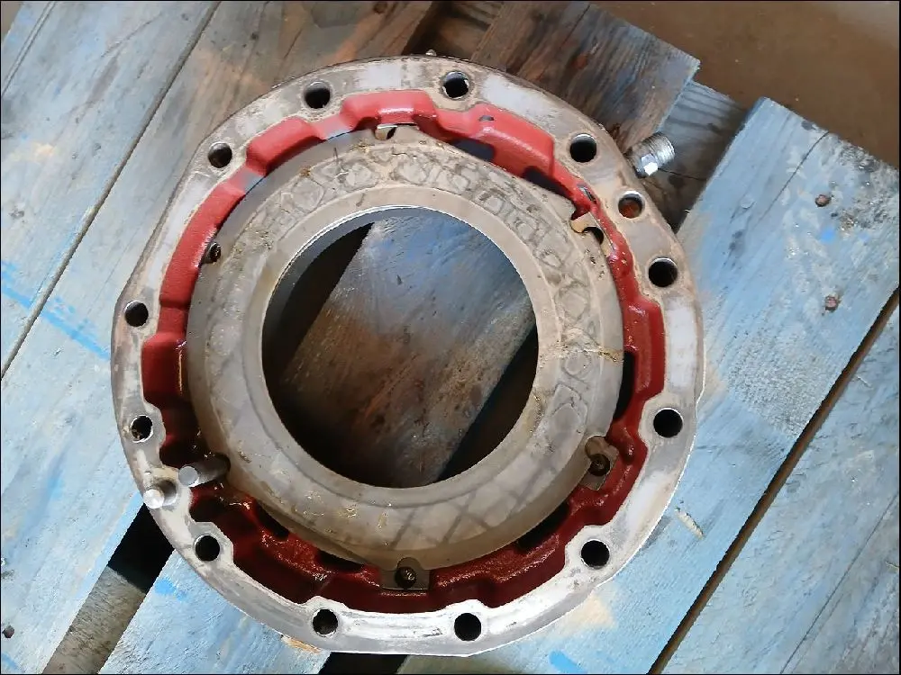 Pièce APPLIQUE DE FREIN  pour KUBOTA M135GXS