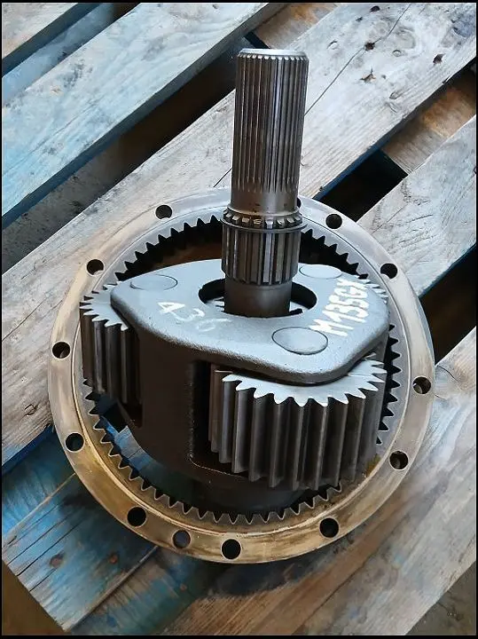 Pièce 2ÉME REDUCTEUR PONT ARRIERE pour KUBOTA M128GX