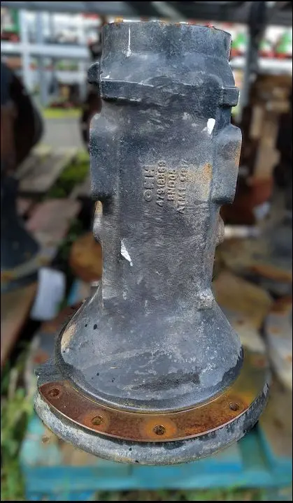 Pièce CARTER DE TROMPETTE NU pour NEW HOLLAND T6.145