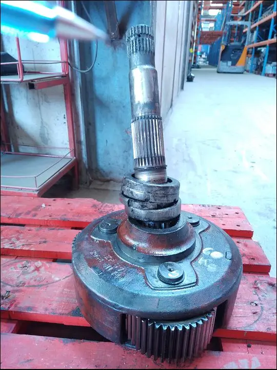 Pièce REDUCTEUR PONT AR pour FENDT 612 LSA
