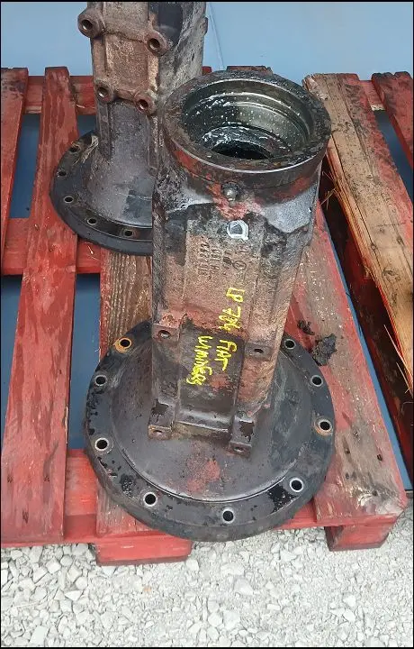 Pièce CARTER DE TROMPETTE NU PONT AR DROIT pour FIAT F100DT WINNER