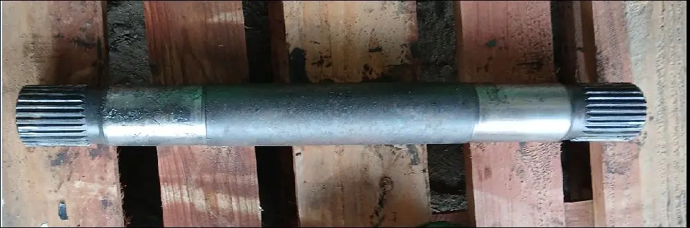 Pièce ARBRE SUPERIEUR DE RELEVAGE pour JOHN DEERE 6300R 4RM