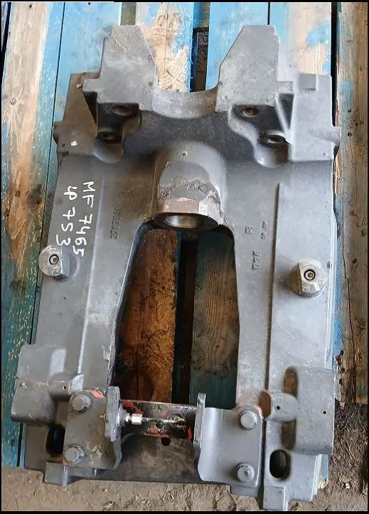 Pièce BERCEAU-BALANCIER PONT AV 4 RM pour MASSEY FERGUSON 6480