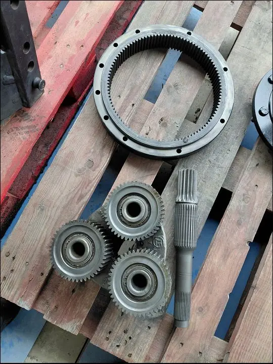 Pièce 2ÉME REDUCTEUR PONT ARRIERE pour CASE IH LUXXUM 110