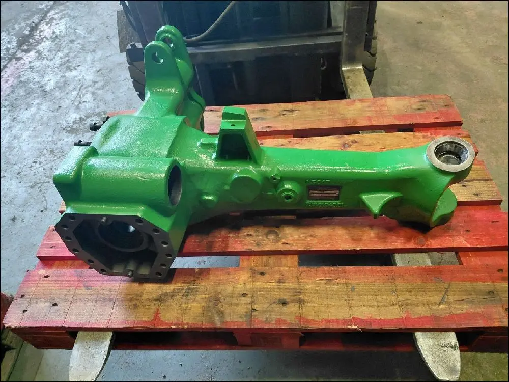 Pièce CARTER DE PONT AV 4 RM NU pour JOHN DEERE 6105R