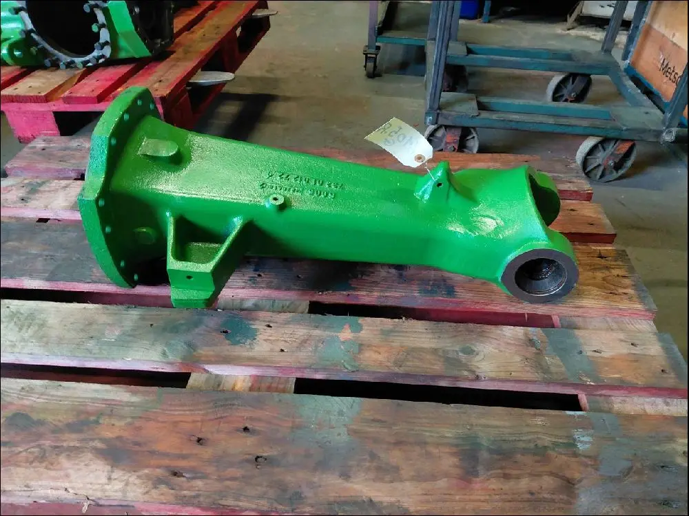 Pièce CARTER DE PONT AV 4 RM NU pour JOHN DEERE 6105R