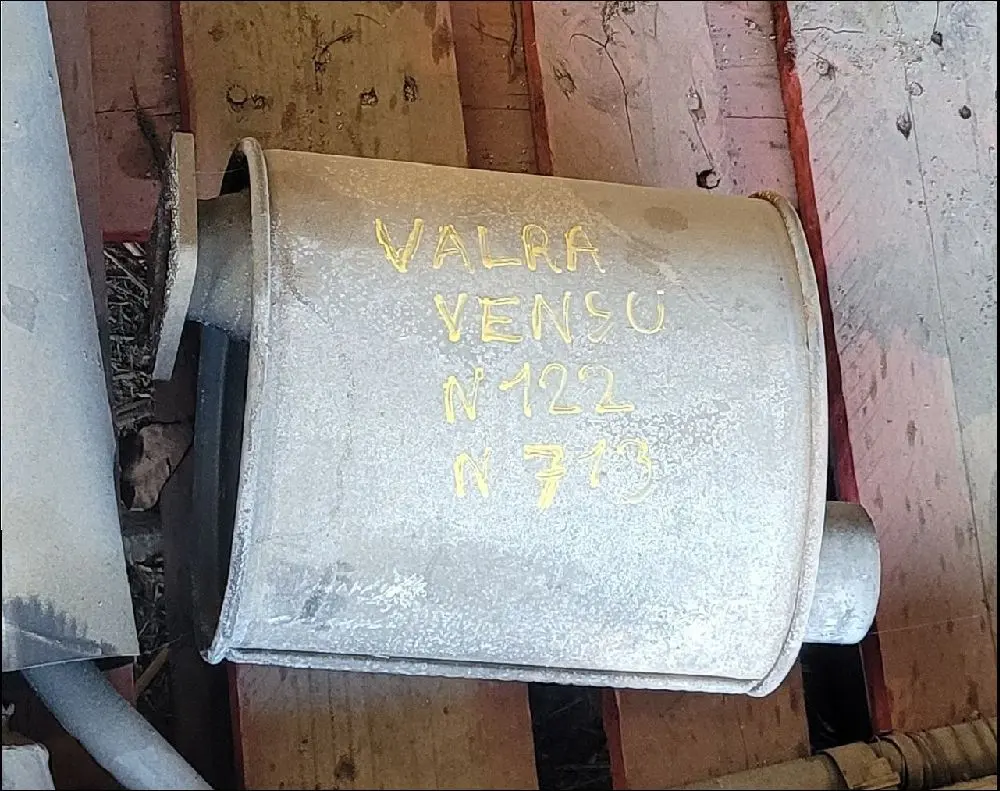 Pièce ECHAPPEMENT pour VALTRA N122 VERSU