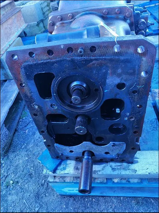 Pièce BOITE DE VITESSE COMPLETE pour MASSEY FERGUSON 5711 DYNA 4