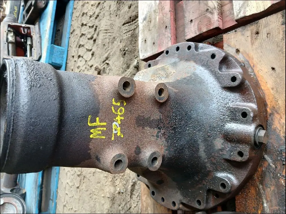 Pièce CARTER DE TROMPETTE NU PONT AR DROIT pour MASSEY FERGUSON 7465