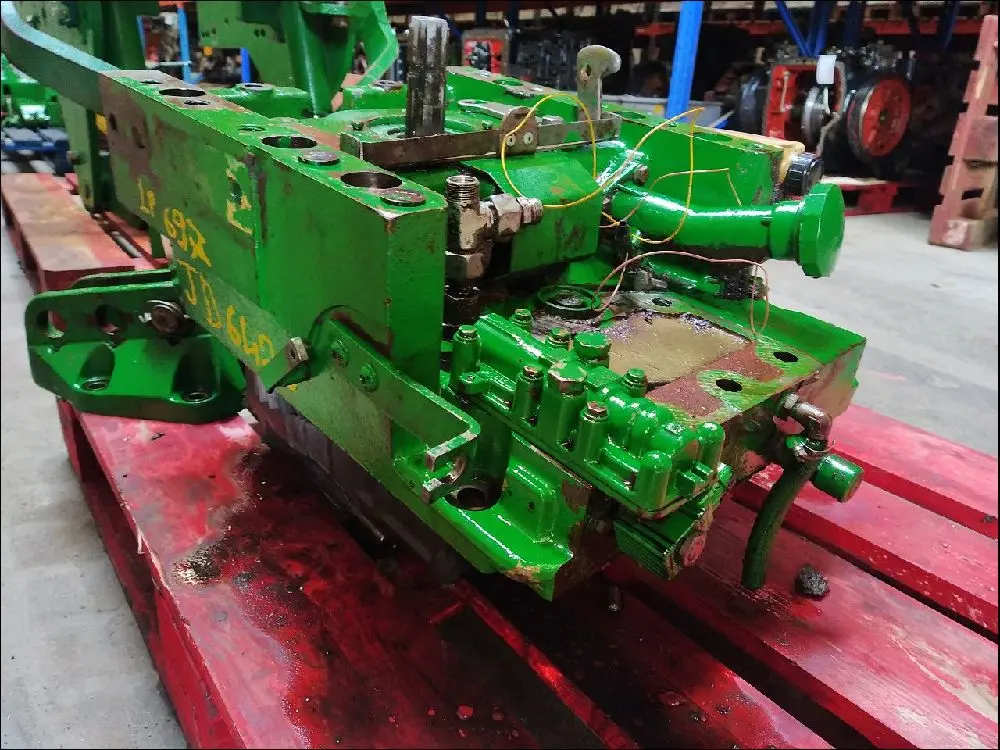 Pièce CARTER DE PDF pour JOHN DEERE 6420