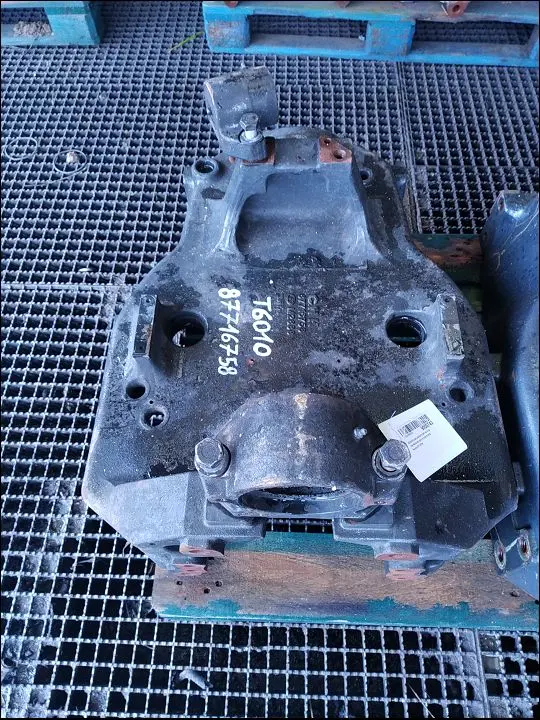 Pièce BERCEAU-BALANCIER PONT AV 4 RM pour NEW HOLLAND T6020