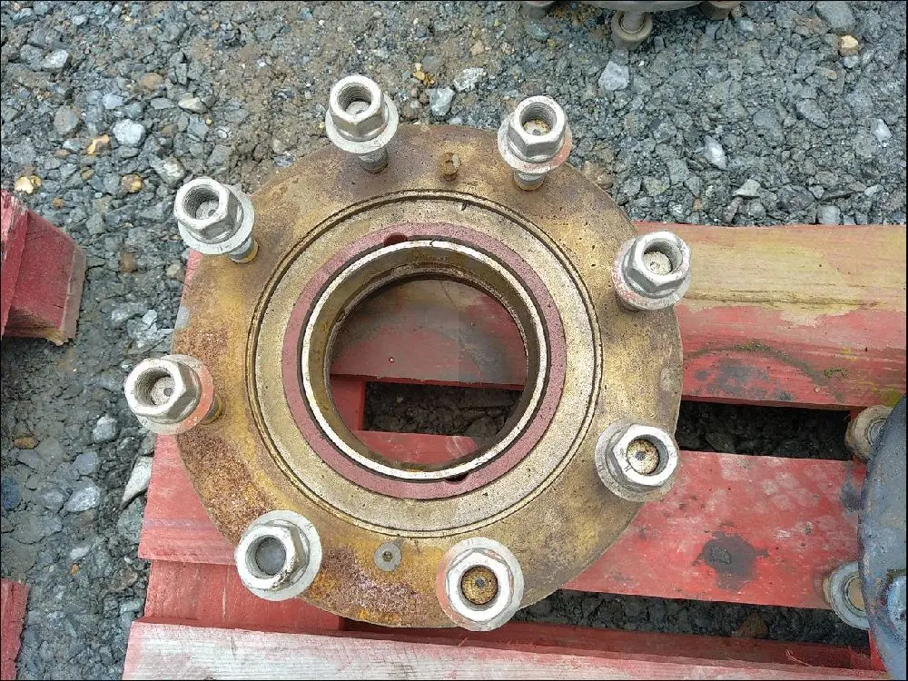 Pièce MOYEUX (BOL DE REDUCTEUR)PONT AV 4 RM pour CLAAS AXOS 340