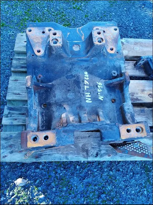 Pièce BERCEAU-BALANCIER PONT AV 4 RM pour NEW HOLLAND T7.540