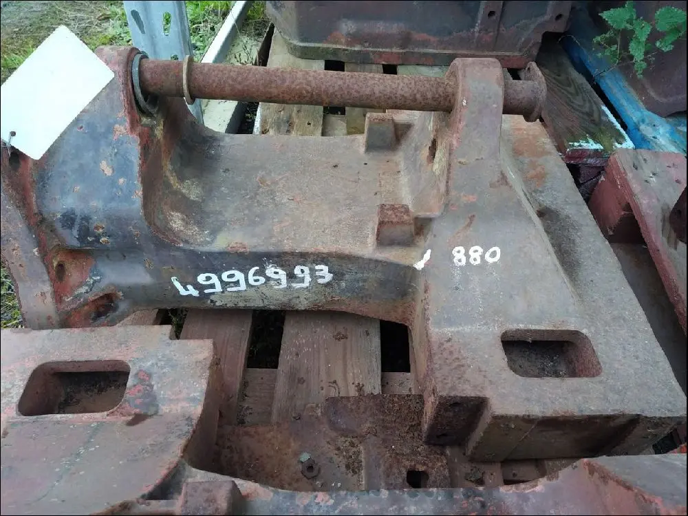 Pièce BERCEAU-BALANCIER PONT AV 2RM pour FIAT 880/ CS8