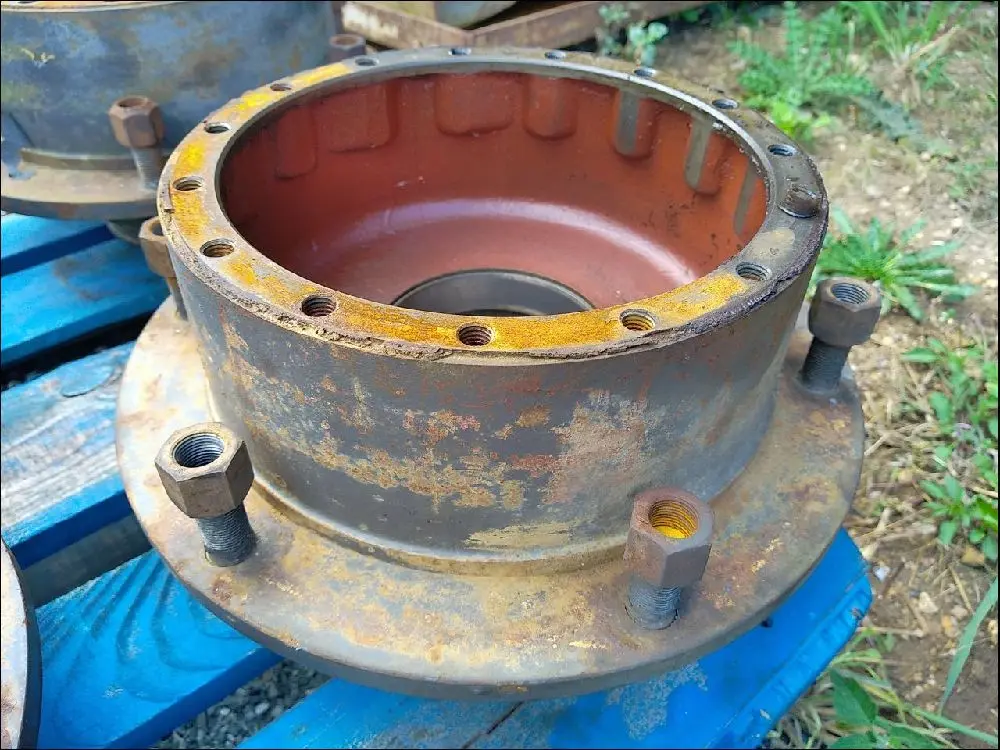 Pièce MOYEUX (BOL DE REDUCTEUR)PONT AV 4 RM pour RENAULT 110-14