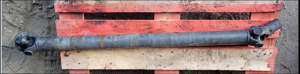 Pièce ARBRE DE TRANSMISSION PONT AV 4RM pour KUBOTA M7153