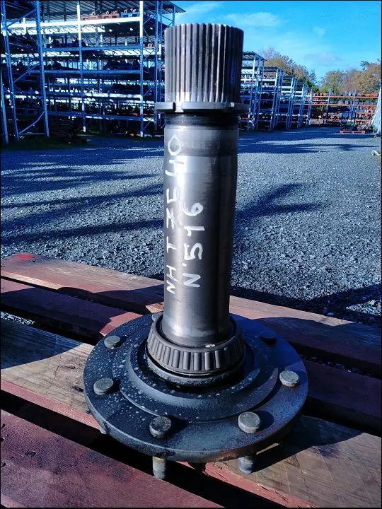Pièce ARBRE DE ROUE PONT AR DROIT pour NEW HOLLAND T7.540