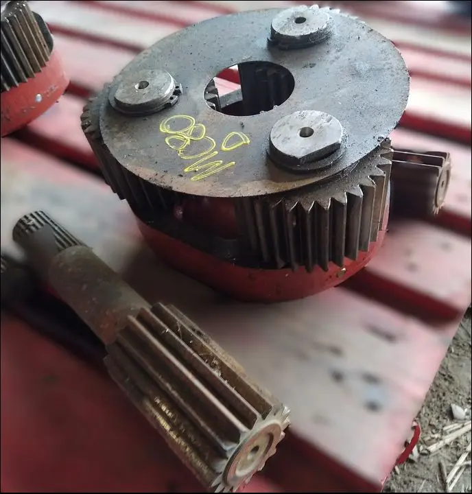 Pièce REDUCTEUR PONT AR pour MC CORMICK MC80