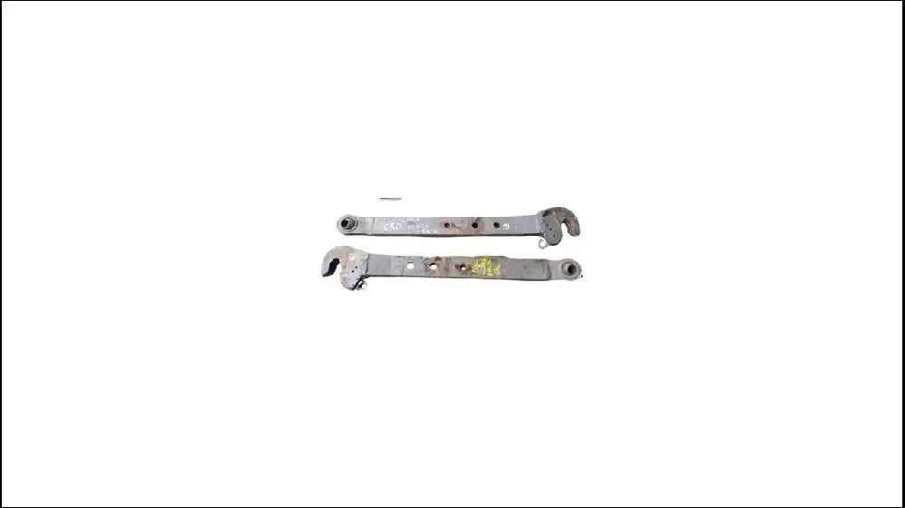 Pièce BRAS INFERIEUR DE RELEVAGE DROIT pour CLAAS ARION 650 C MATIC